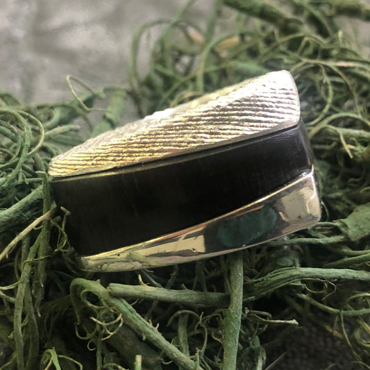 Silber Ring mit Eben Holz