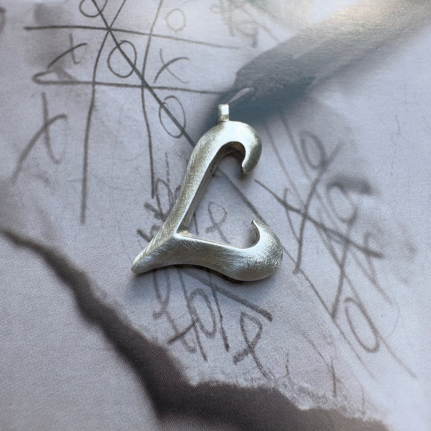 Letter L