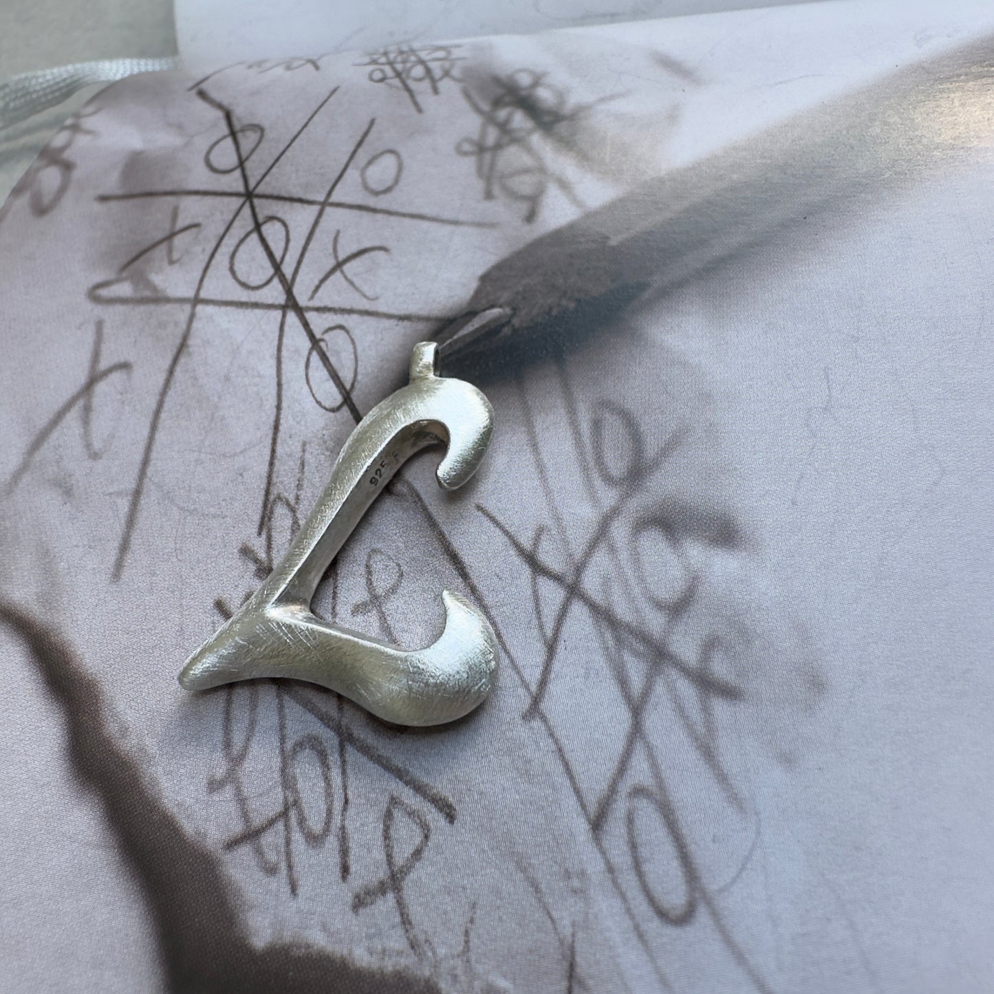 Letter L