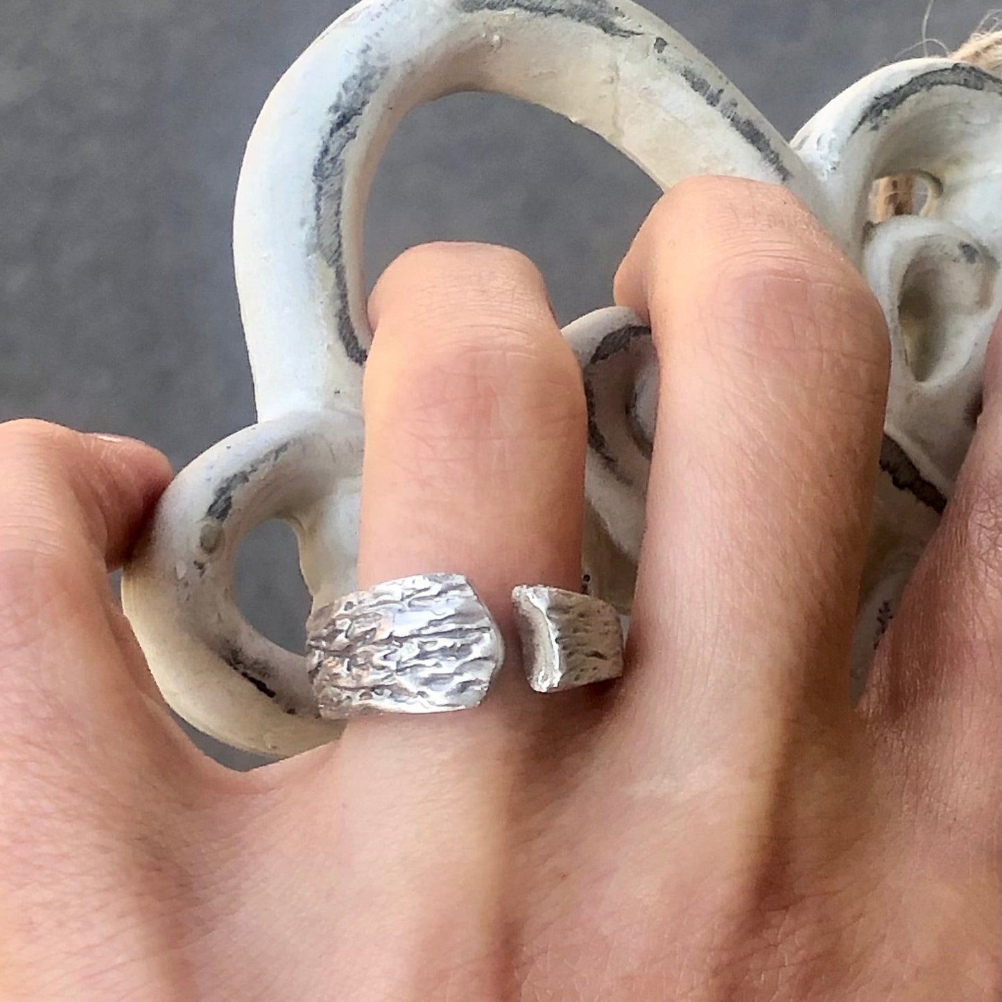 Ehering 750  mit Diamanten